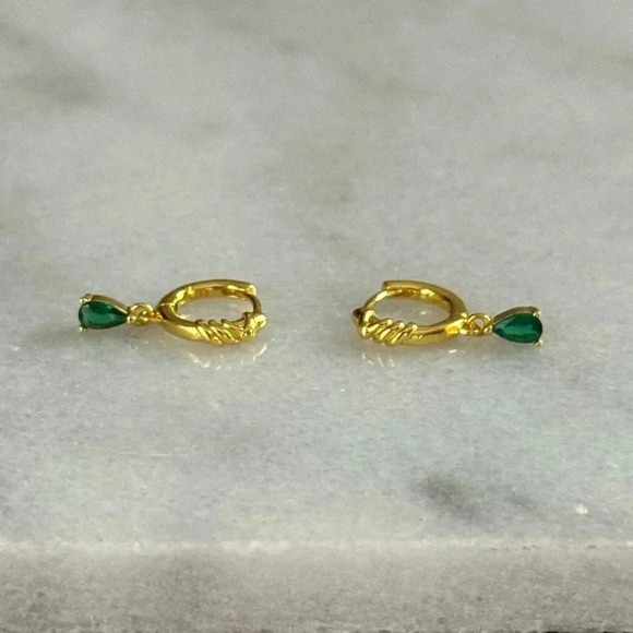 Gold Green Crystal Tear Drop Twist Huggie Hoop Earrings Brand New